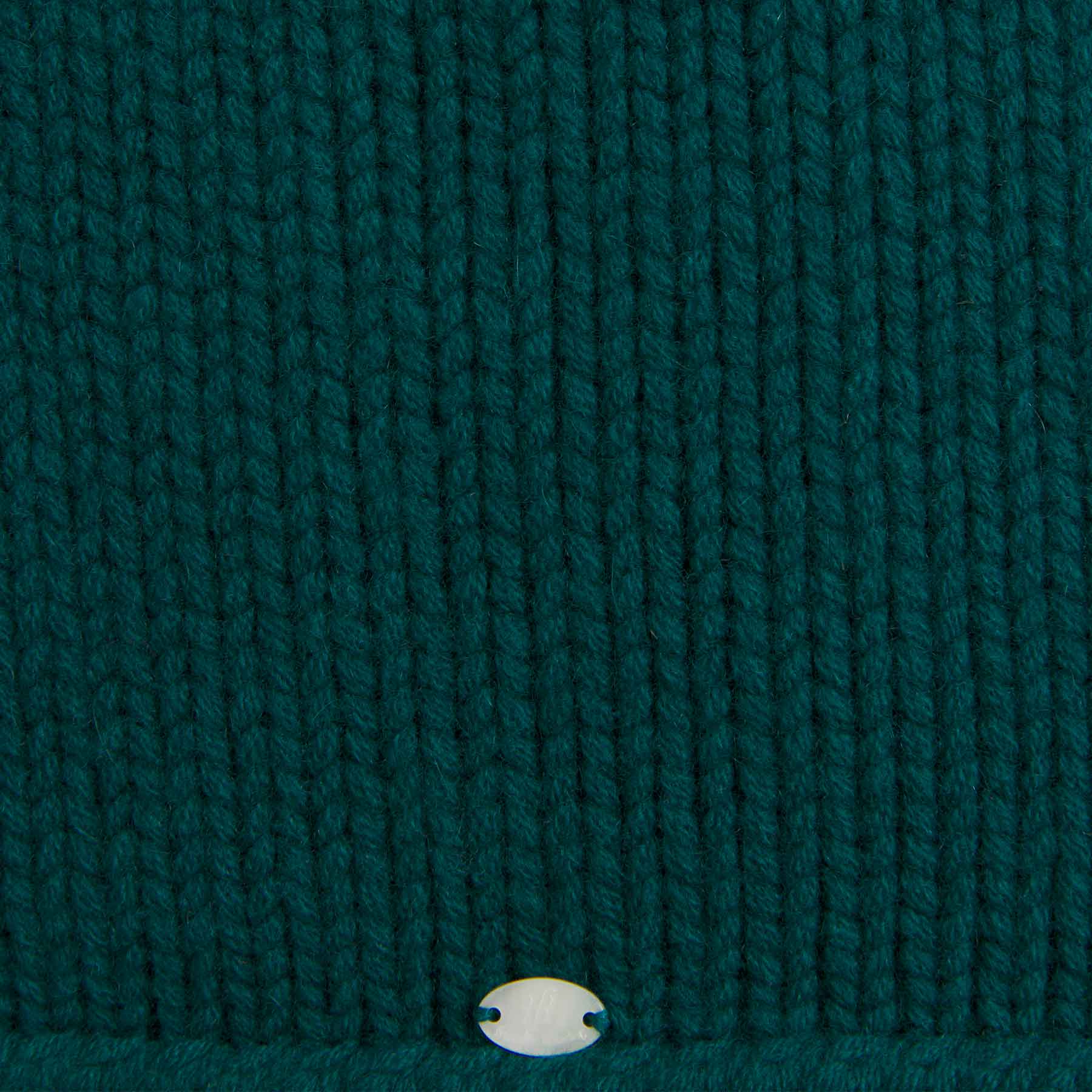 Grüne gestrickte Kaschmirmütze