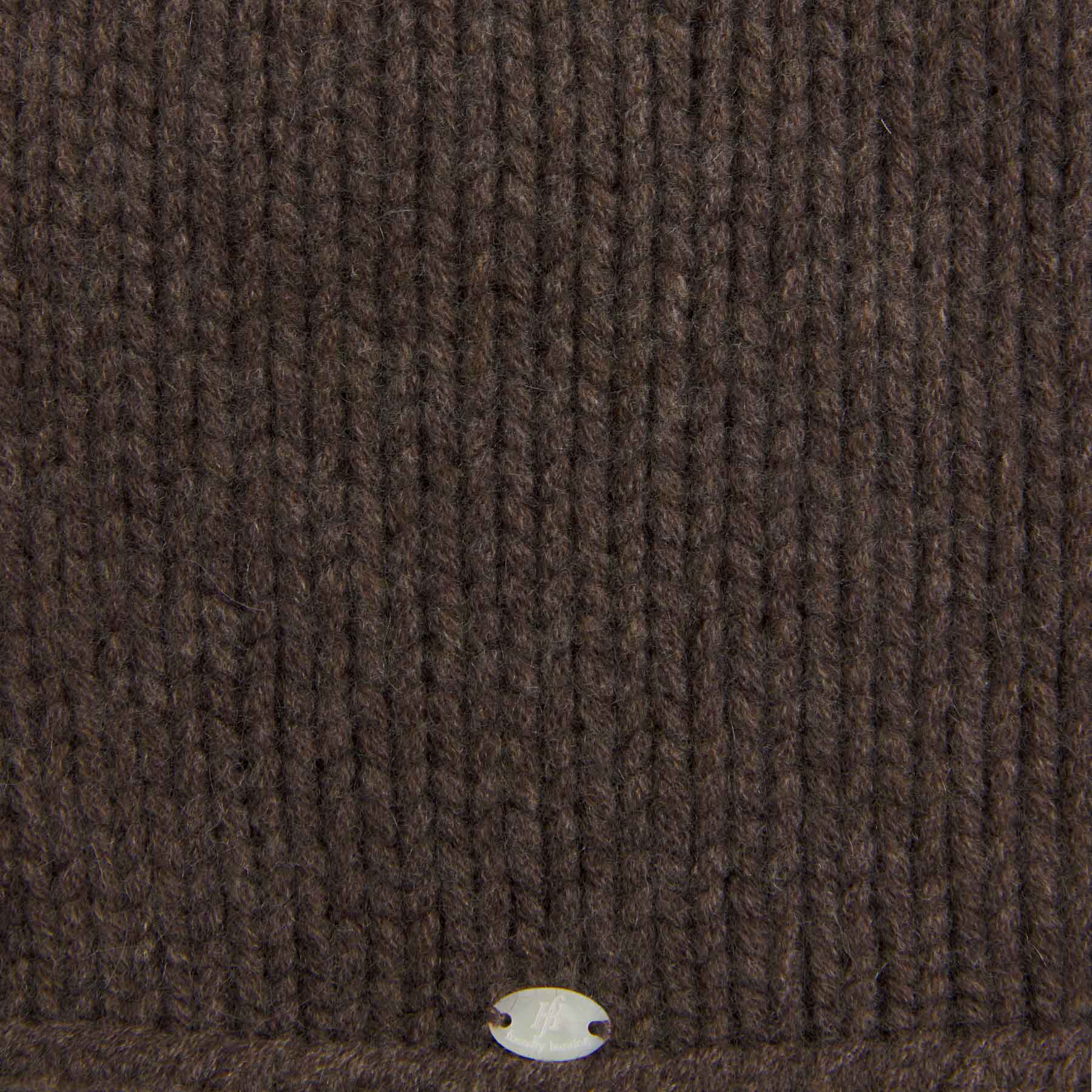 Braune gestrickte Kaschmirmütze