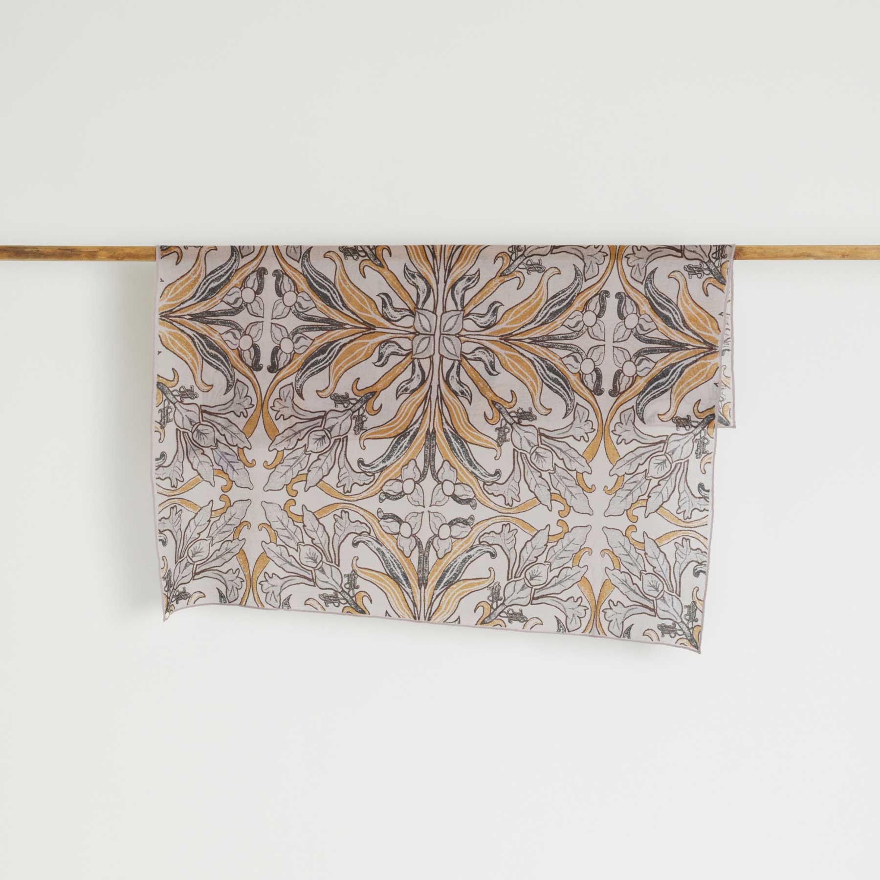 Cashmere Cube 110 felted Iris Noble