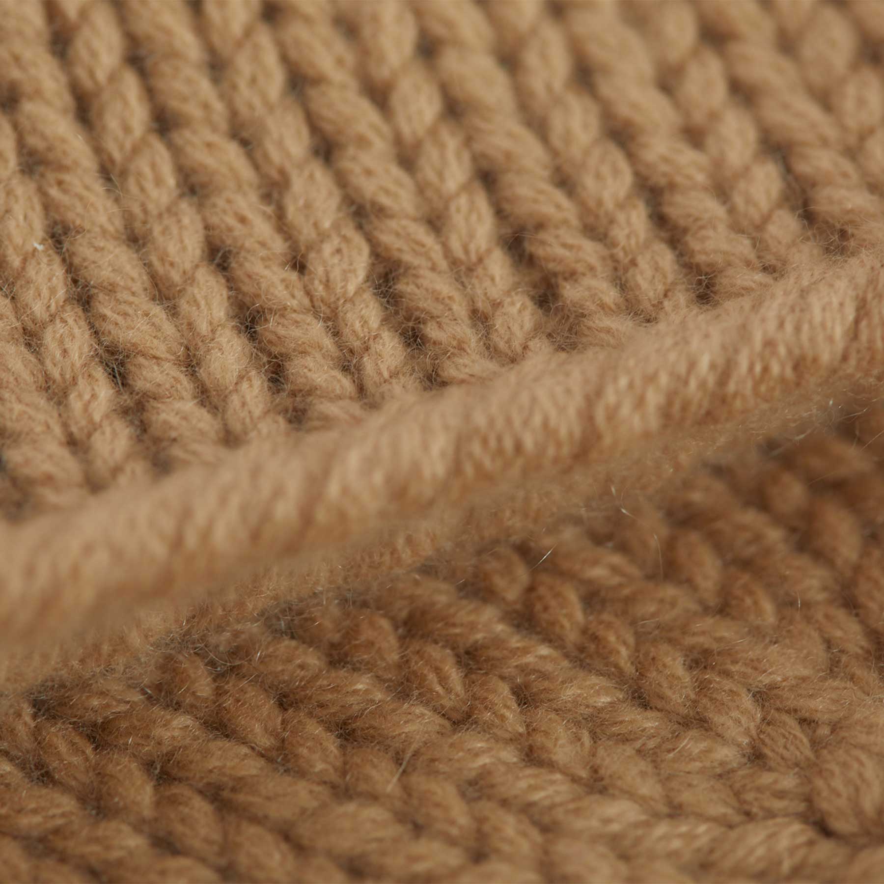 Braune gestrickte Kaschmirmütze