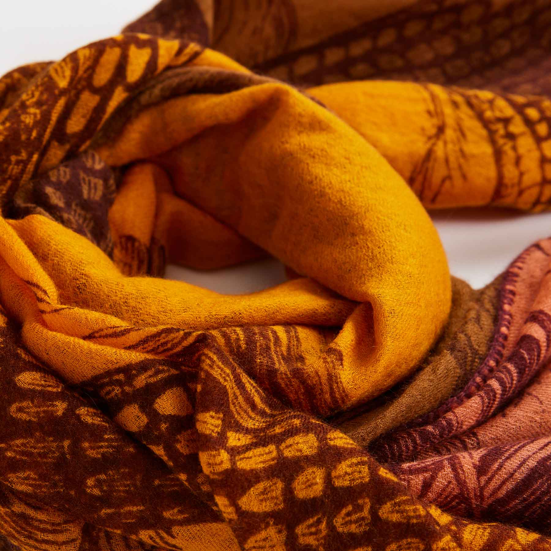 Scarf Patch Garden Eden