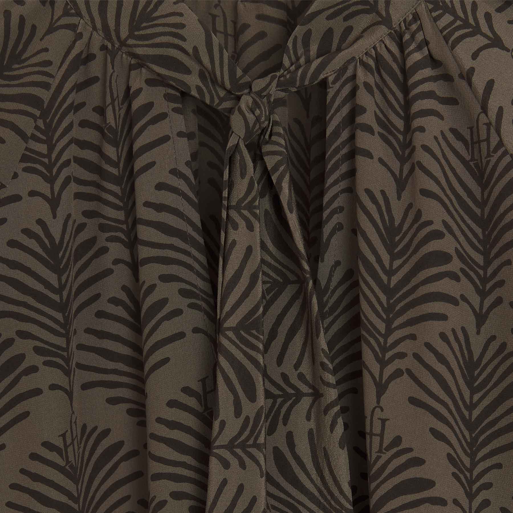 Dress Cara Short Wallpaper