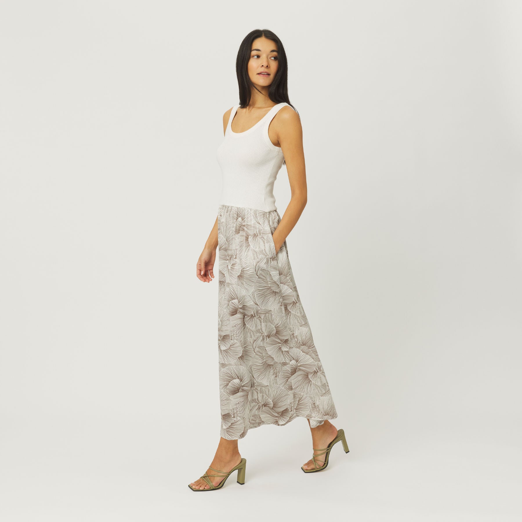 Dress Solander Fluid