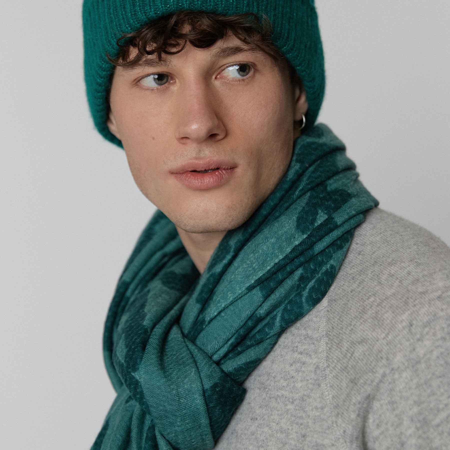 Felted Stole Covering