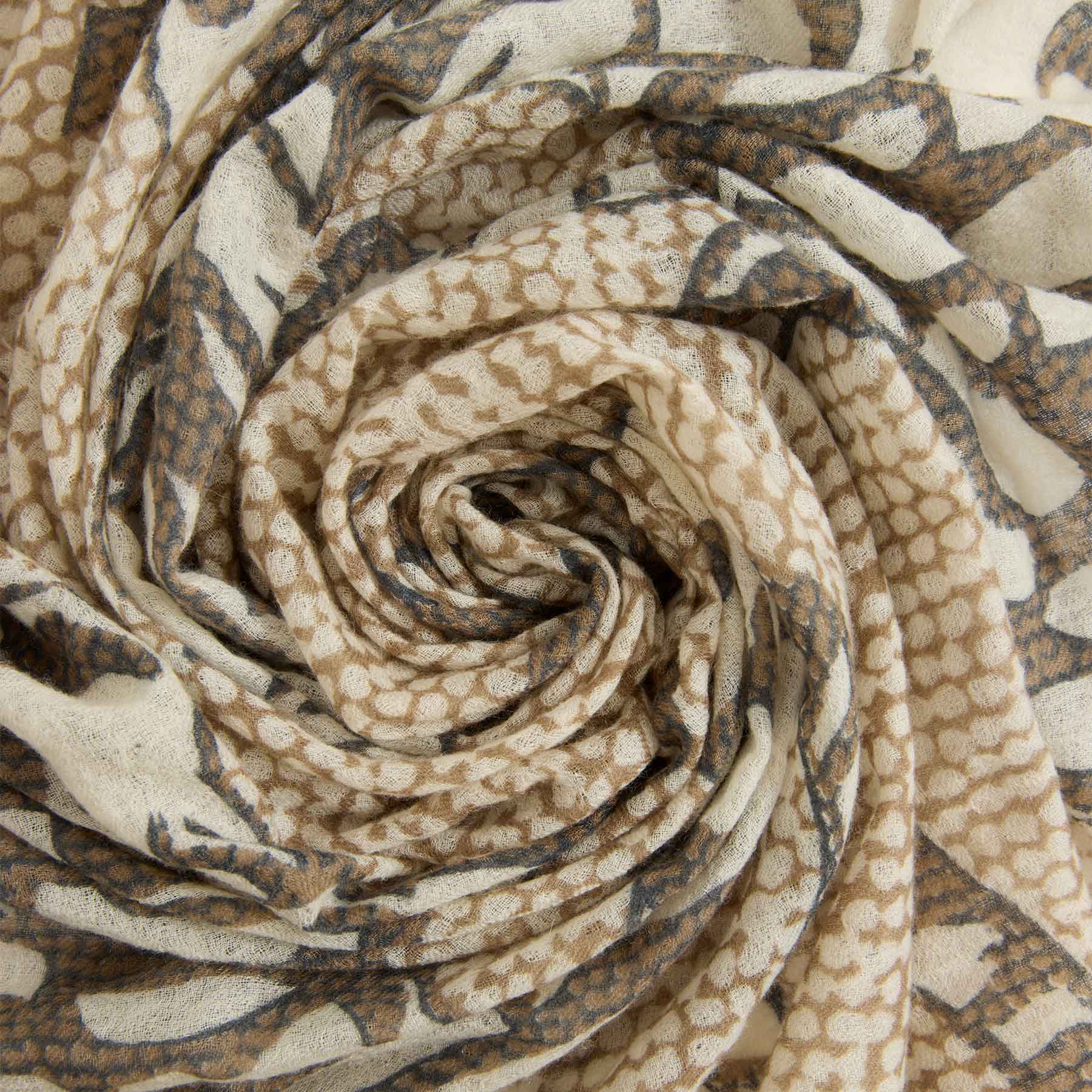 Felted Stole Oriental
