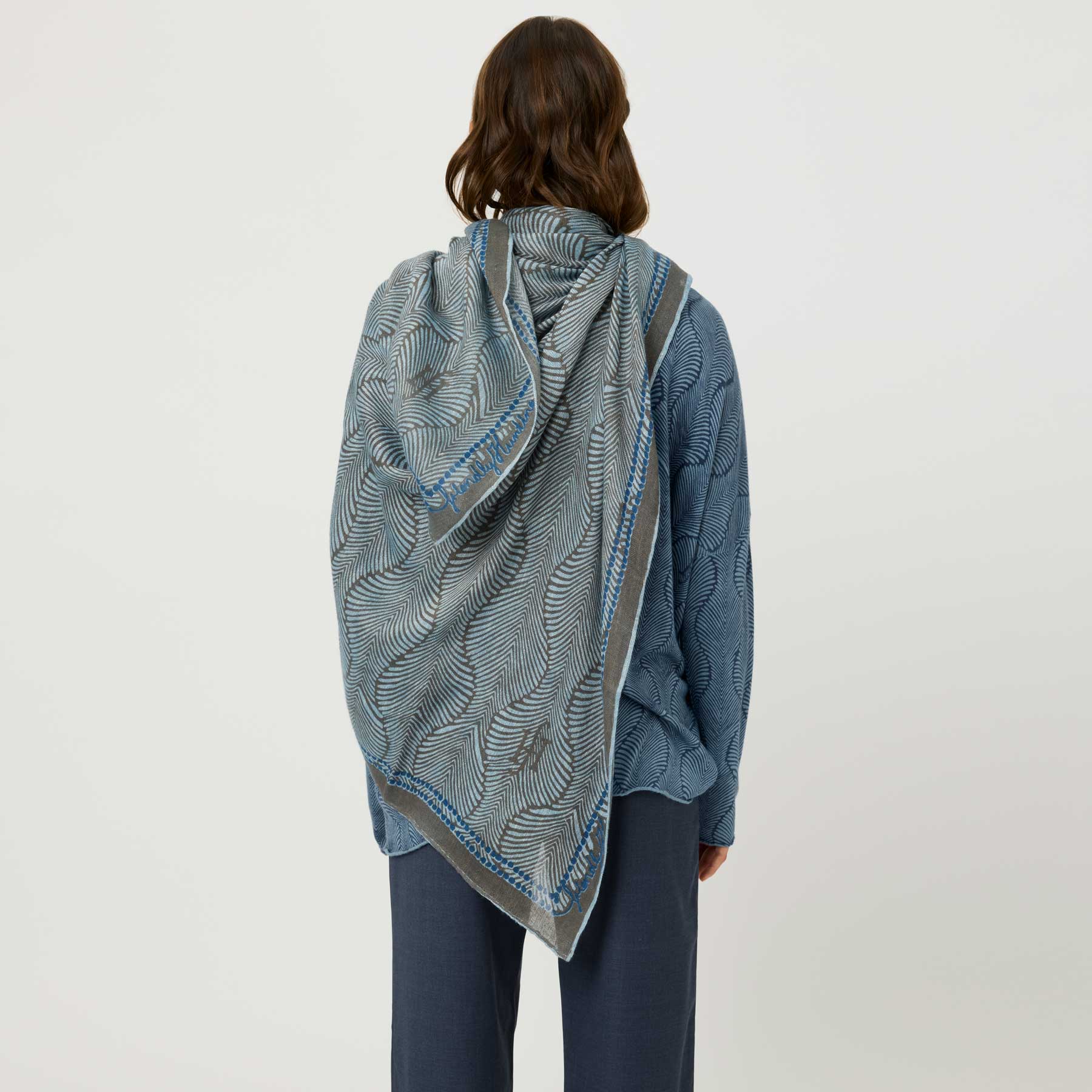 Linen Cashmere Super Cube 125 Onyx