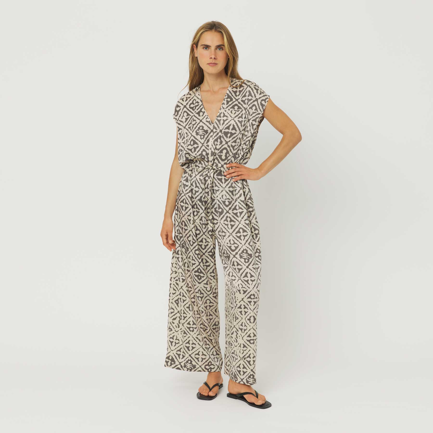 Overall Honest Eyes of Marrakesh