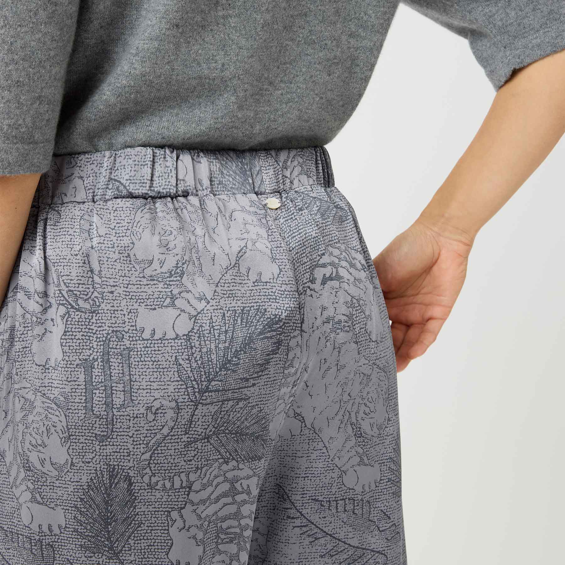 Pants Fatale Oriental