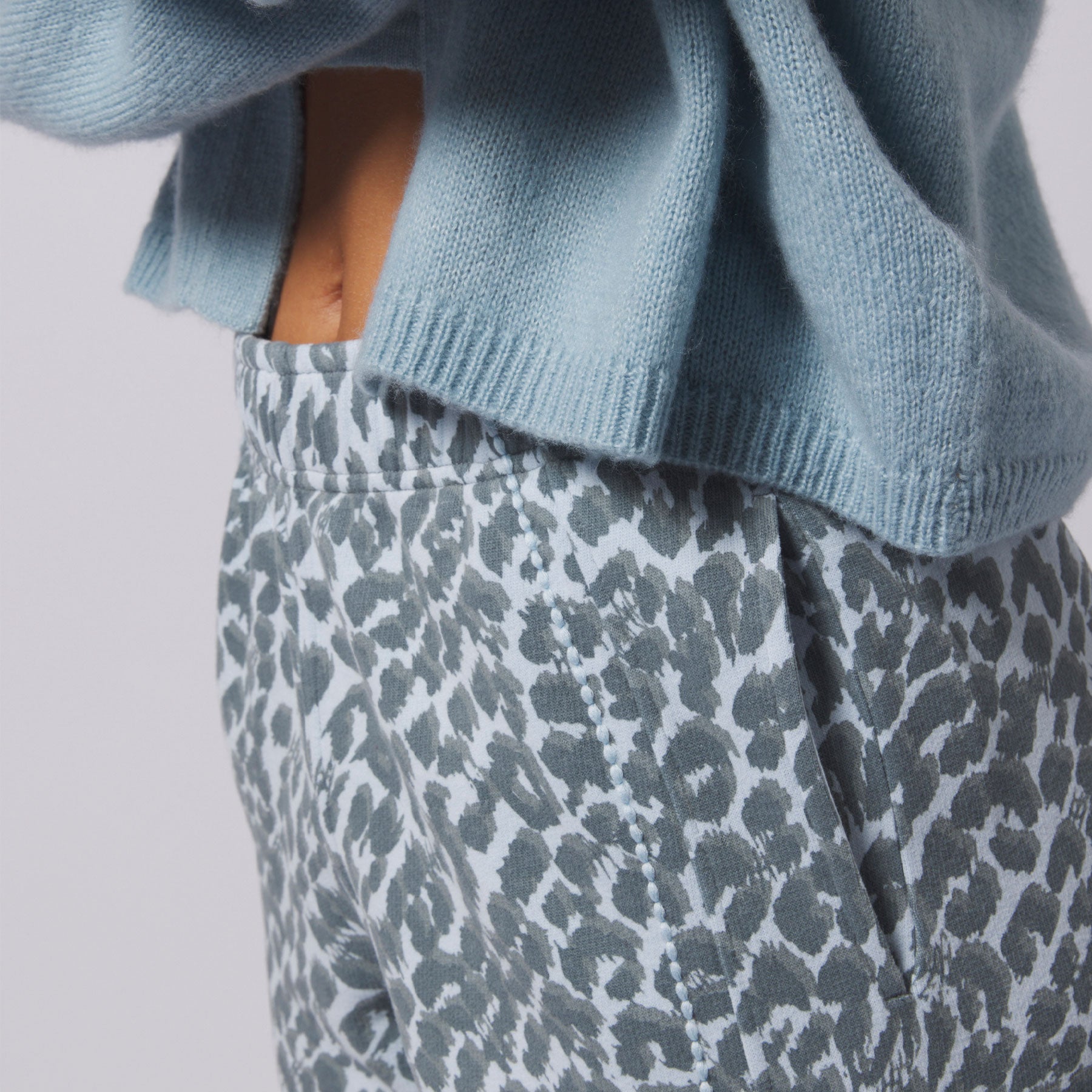 Pants Snug Cheetah Embroidery