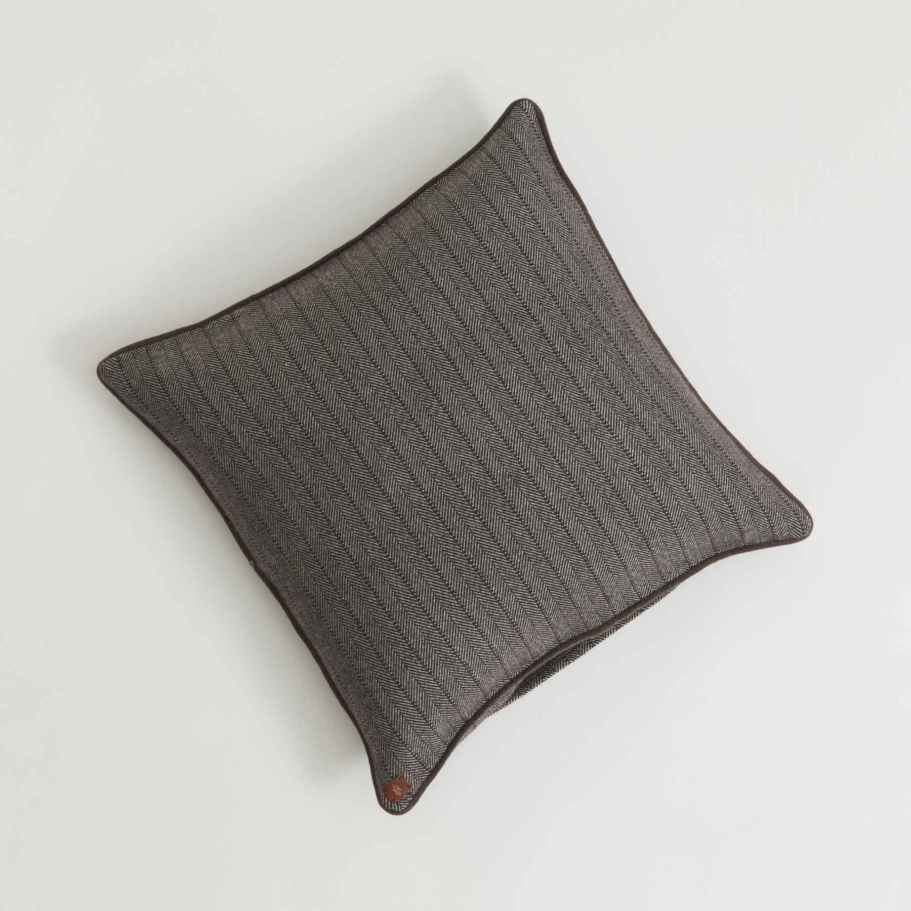 Pillow Fishbone 50x50