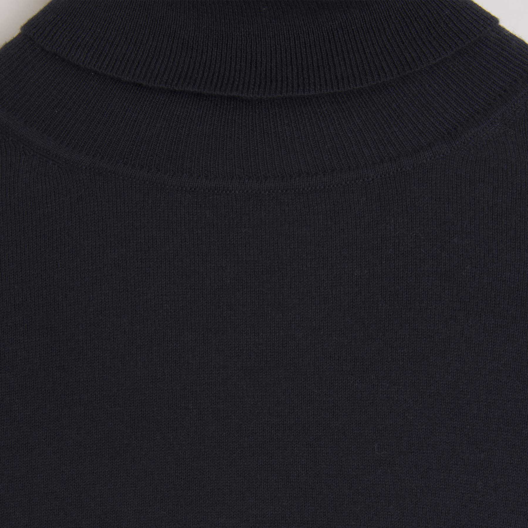 Rollneck Tara