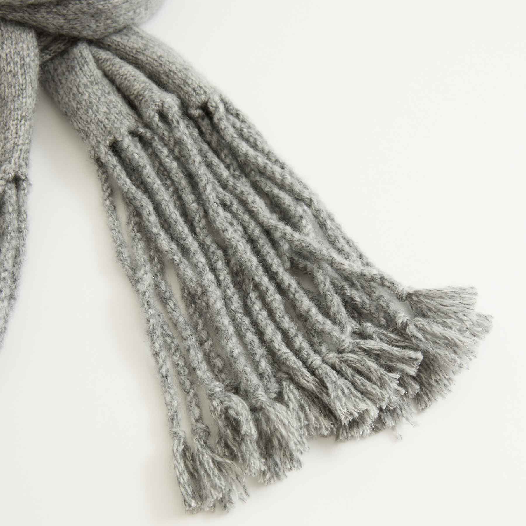 Scarf Leyman