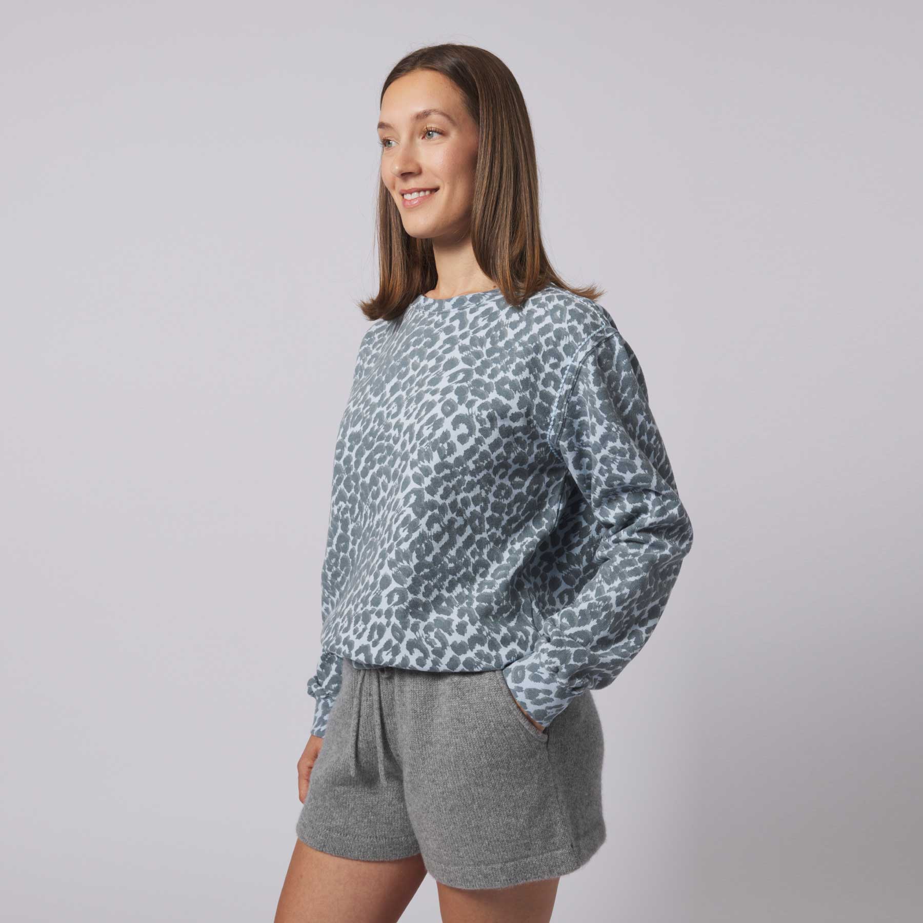 Sweater Peaceful Cheetah Embroidery