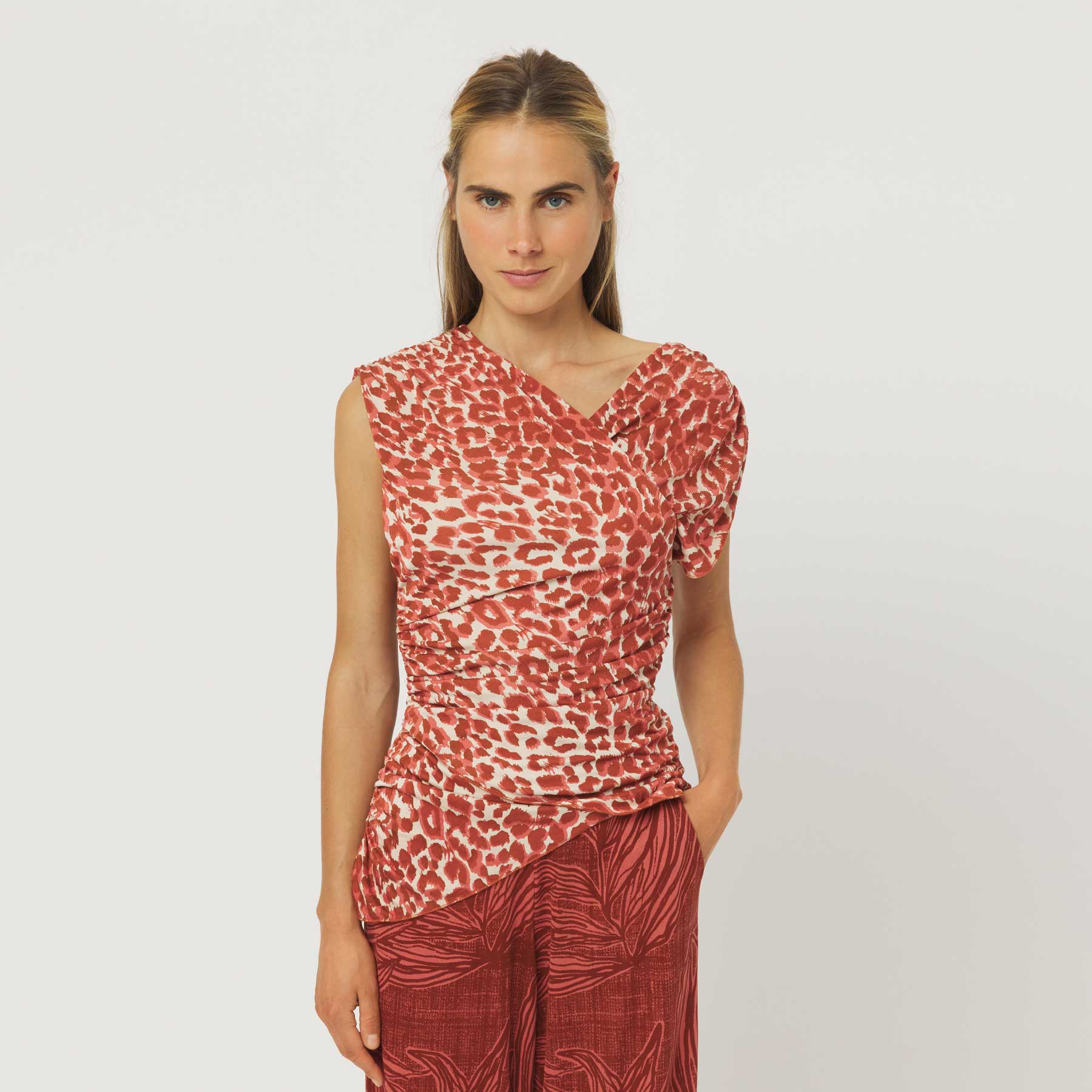 Top Glad Cheetah Silk Jersey