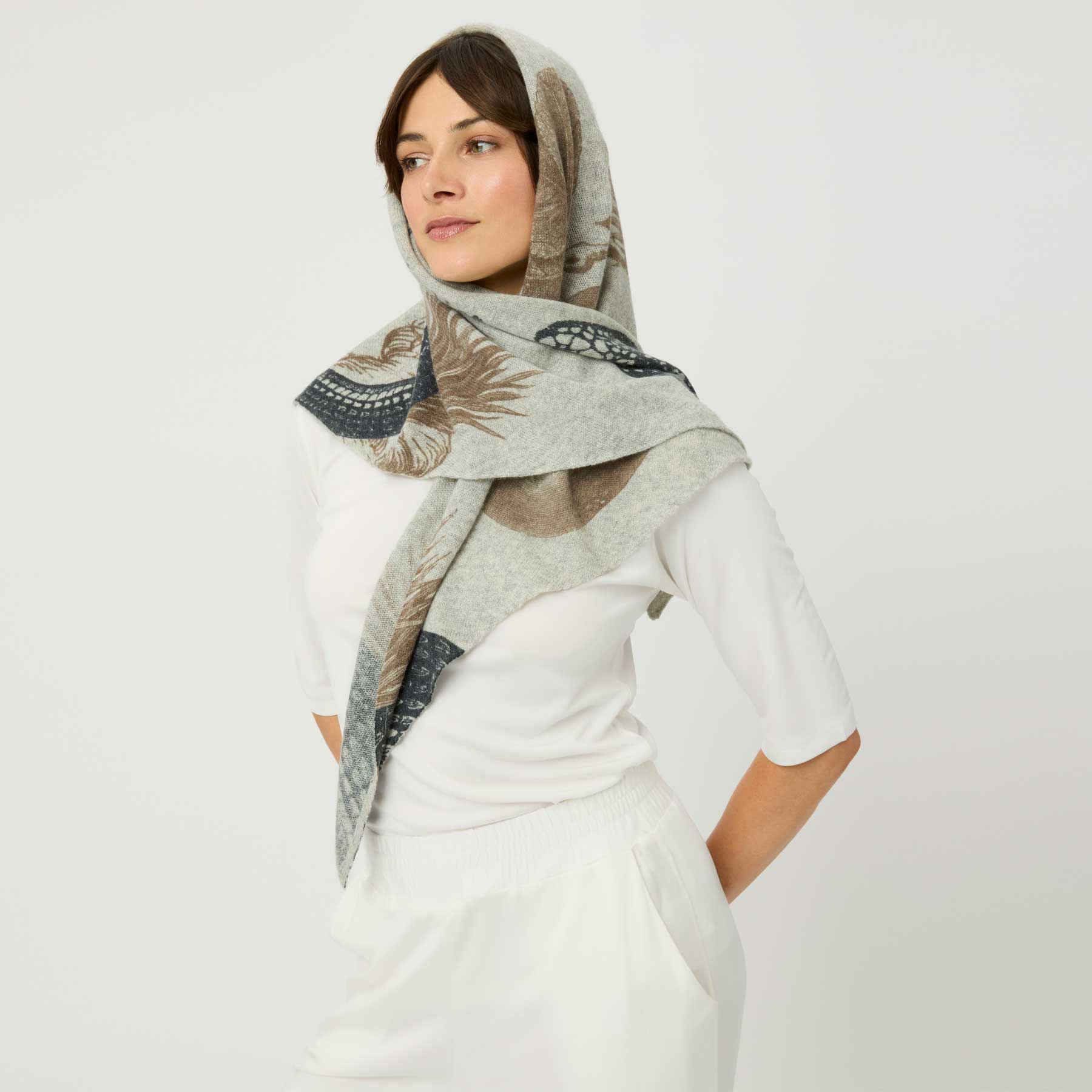 Triangle Knit Scarf Garden Eden