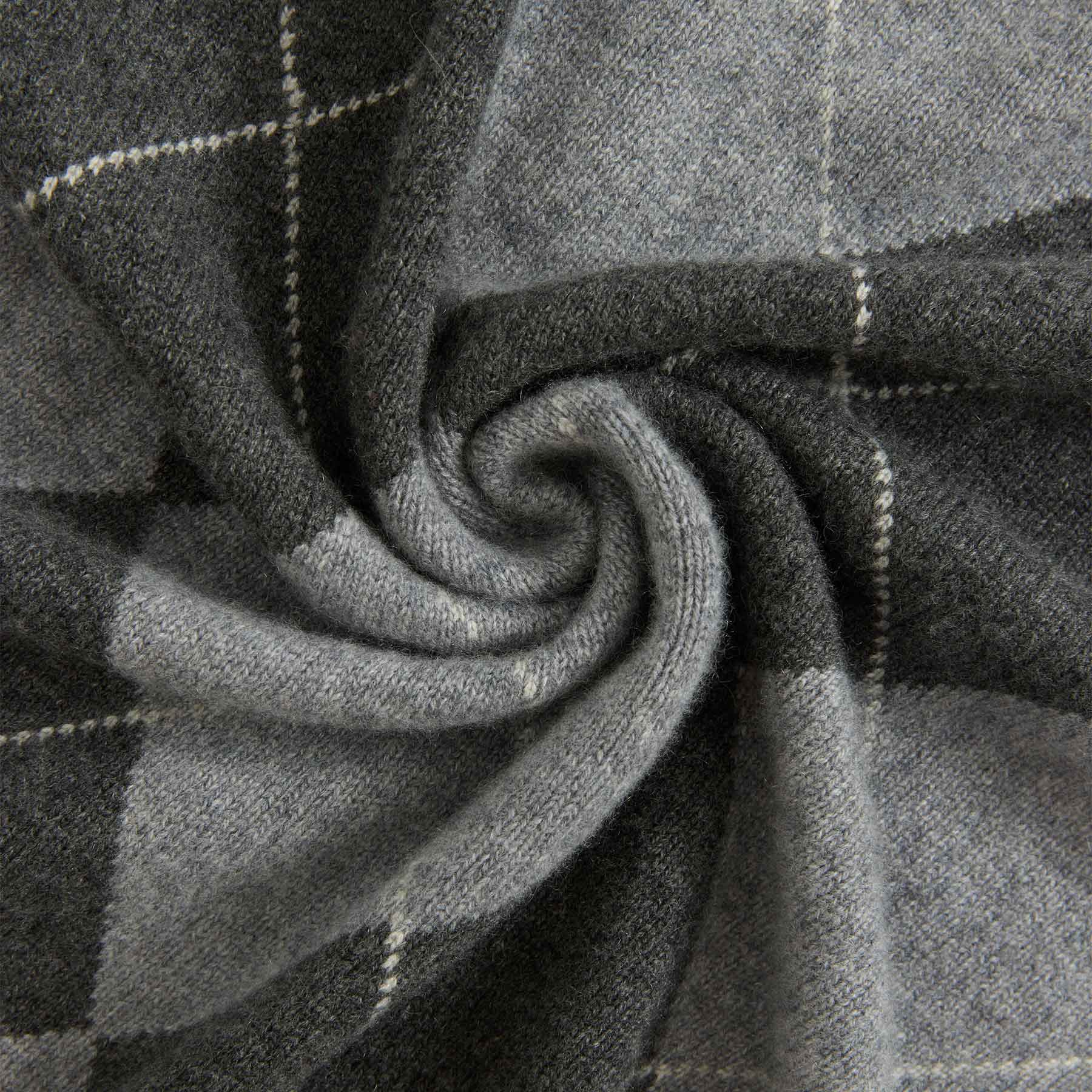 Triangle Knit Scarf Check Pattern