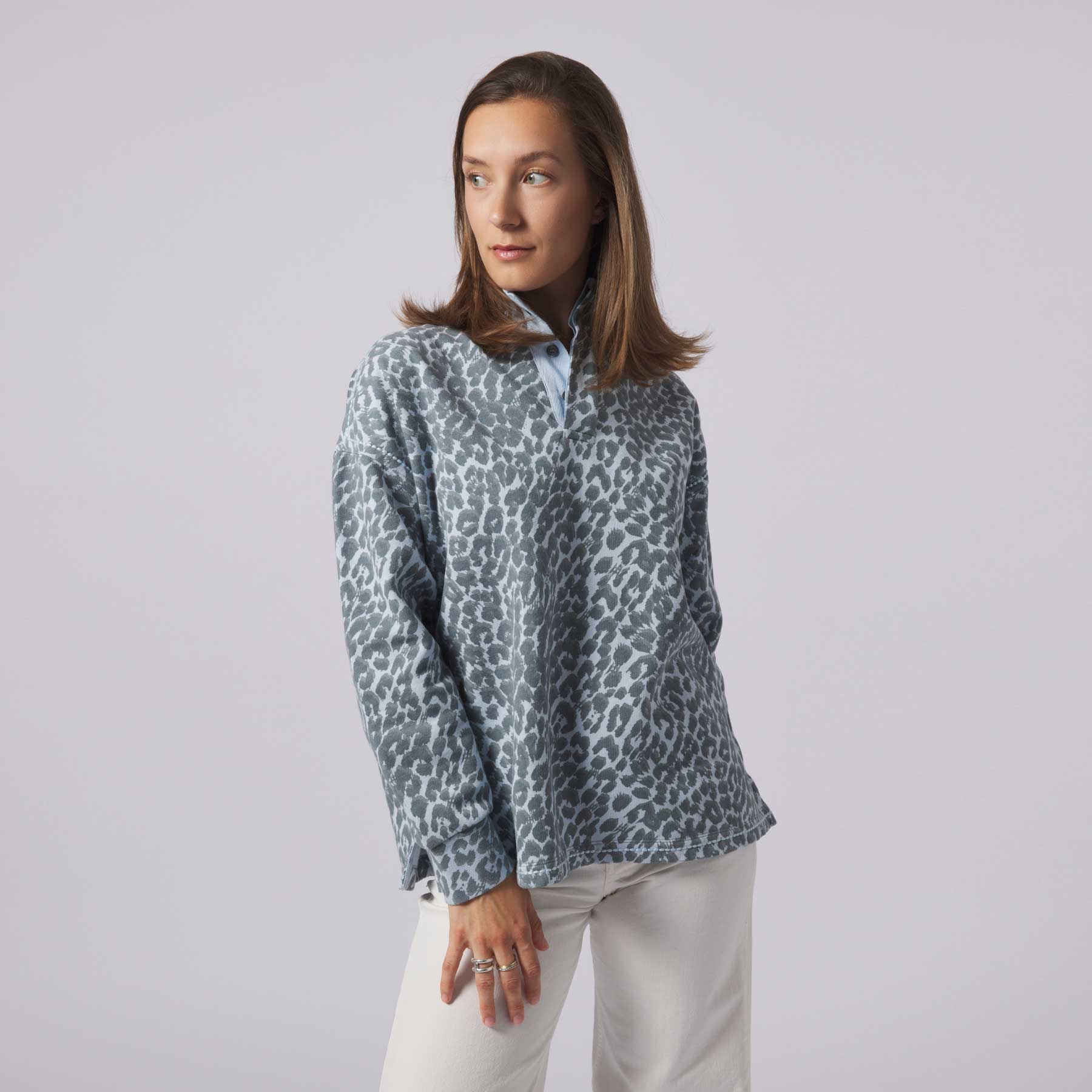 Troyer Relaxed Cheetah Embroidery