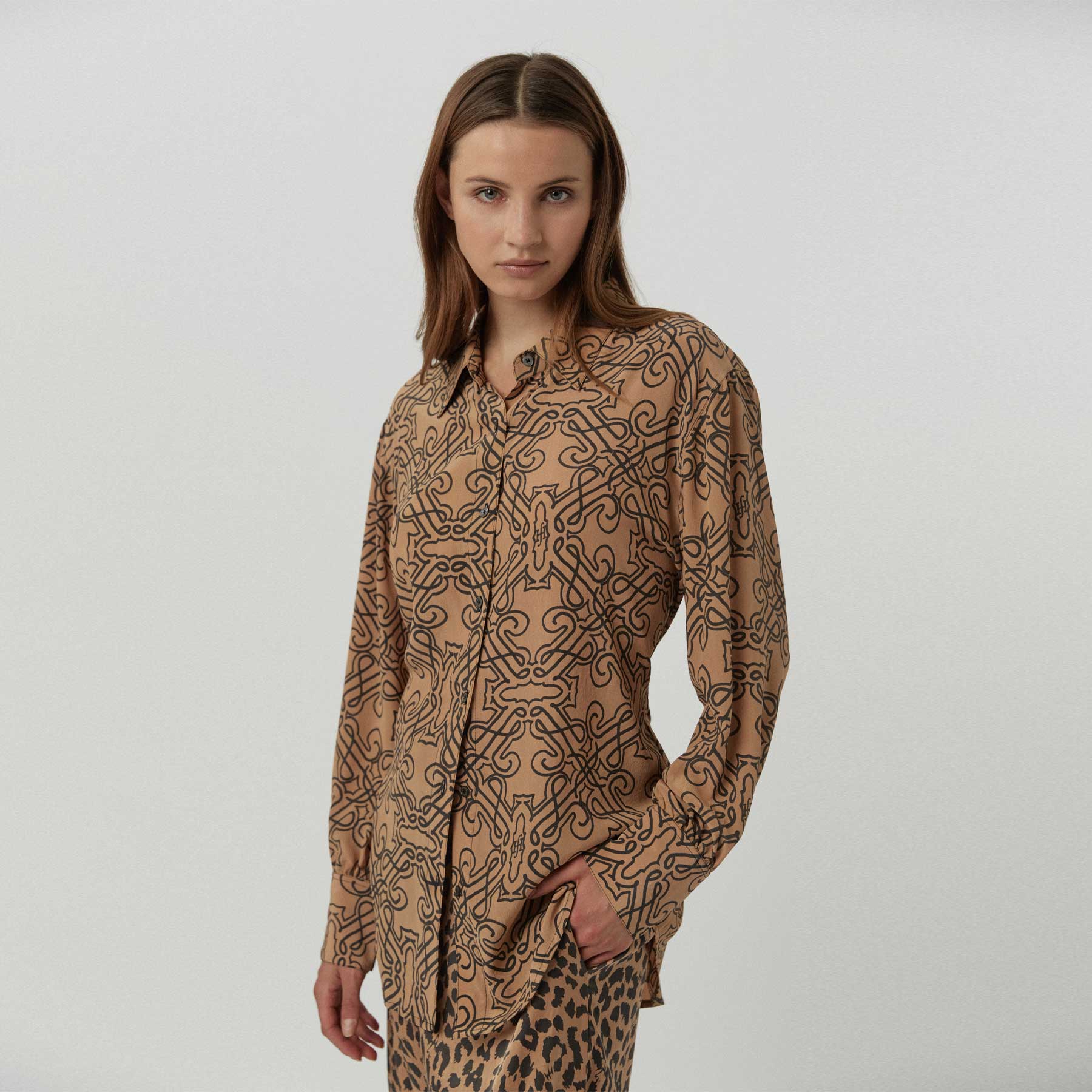 Blouse Swede Seal