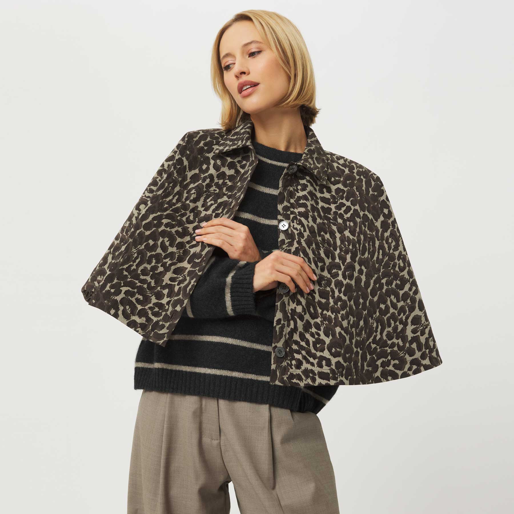 Cape Winfrey Cheetah Kelis