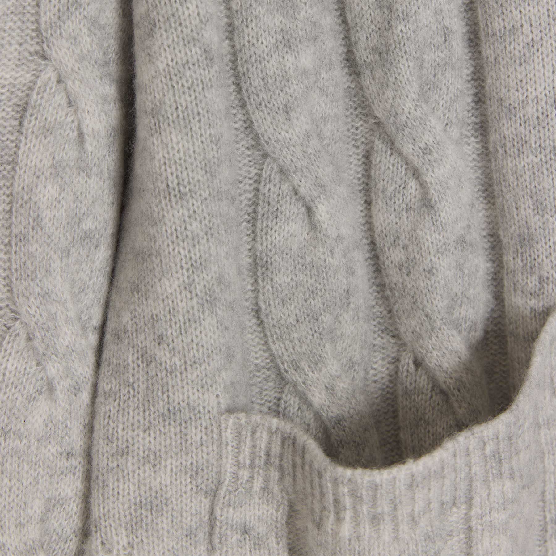 Cardigan Born