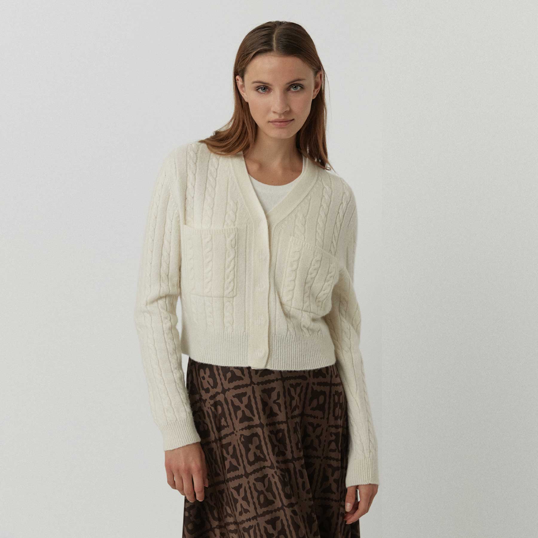 Cardigan Collar  Pigtail