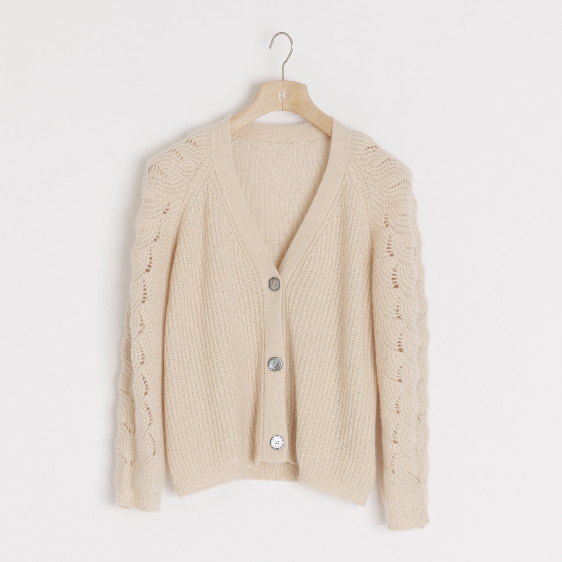 Cardigan Oyster