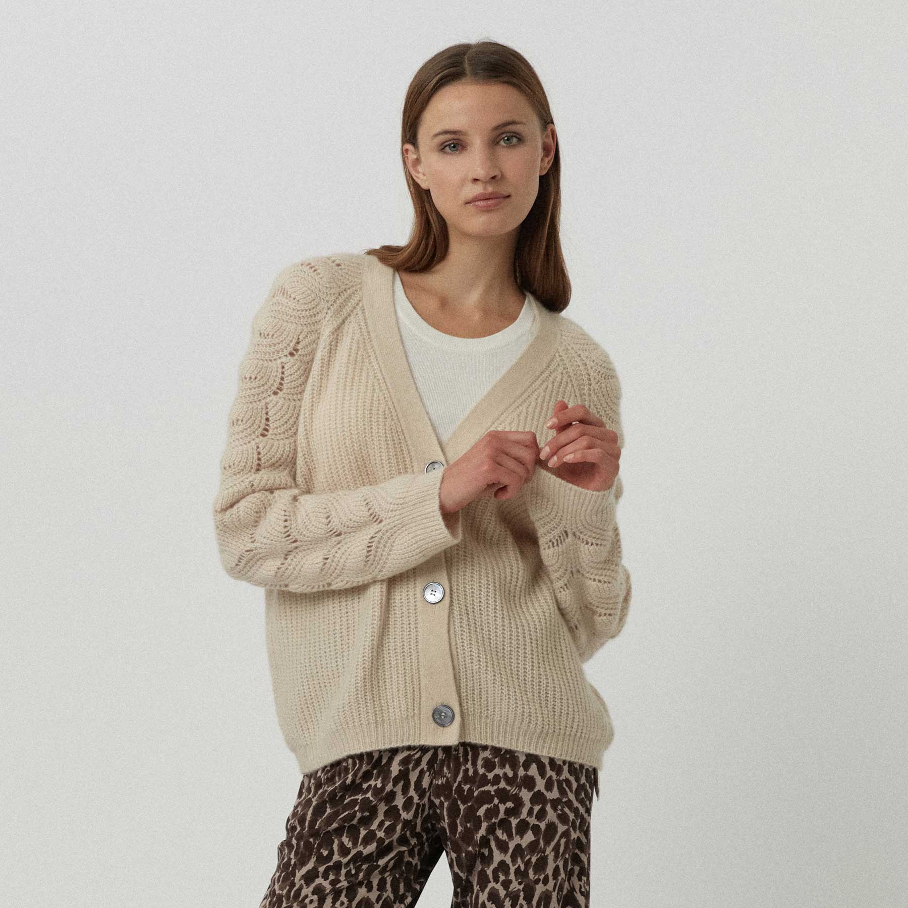 Cardigan Oyster