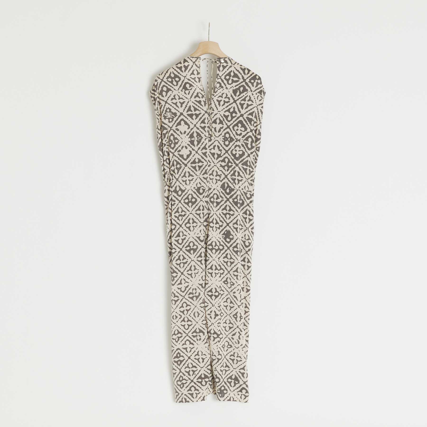 Overall Honest Eyes of Marrakesh