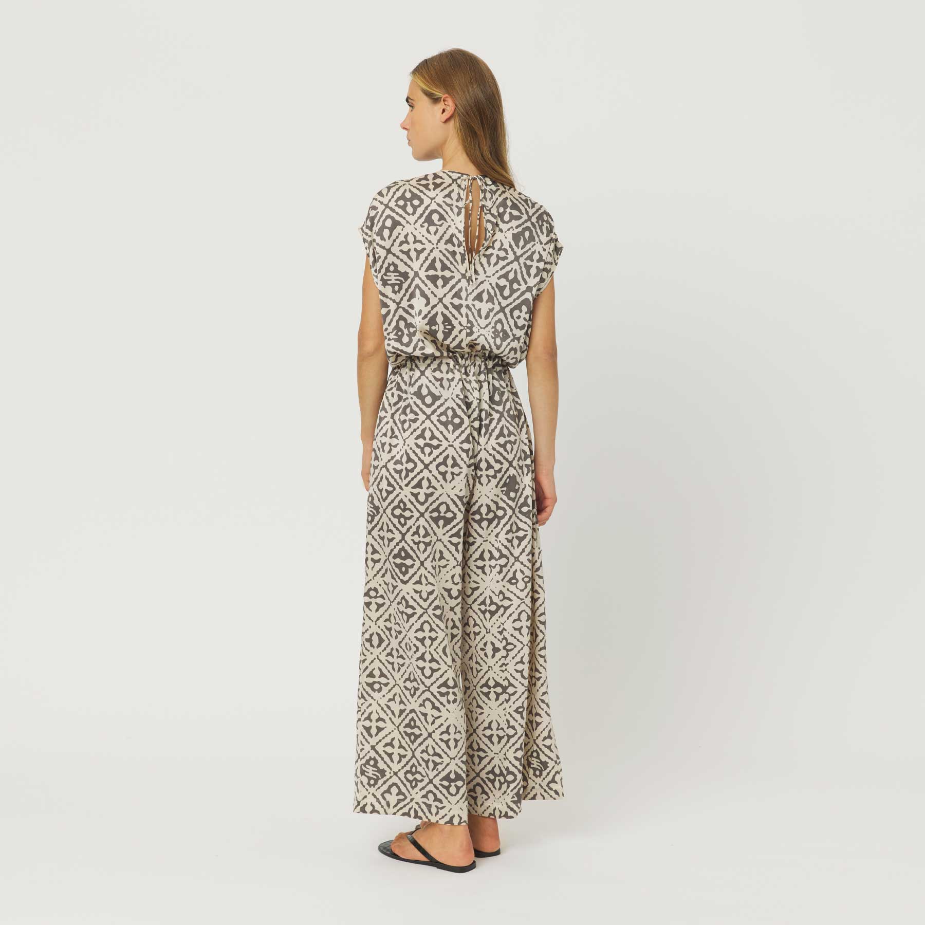 Overall Honest Eyes of Marrakesh