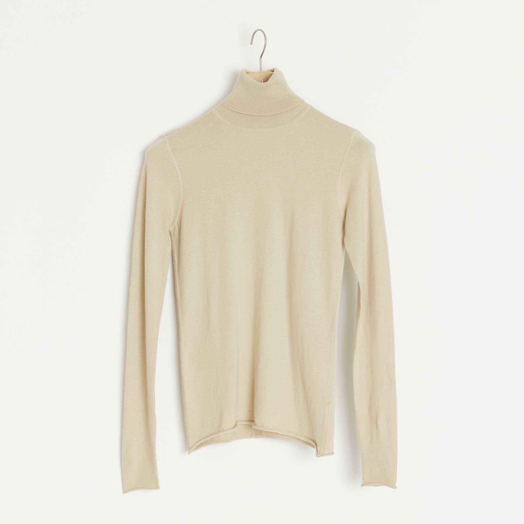 Rollneck Tara