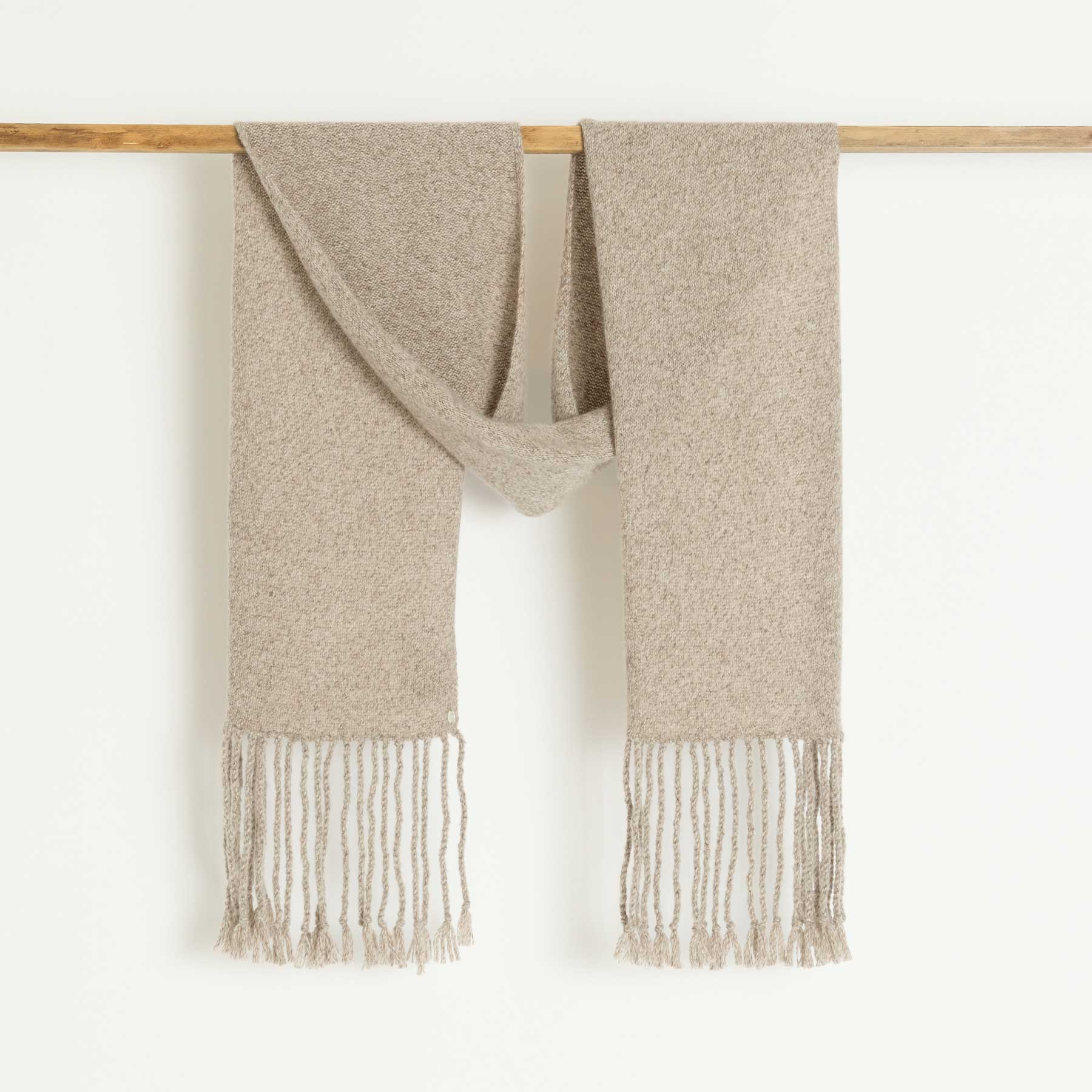 Scarf Leyman