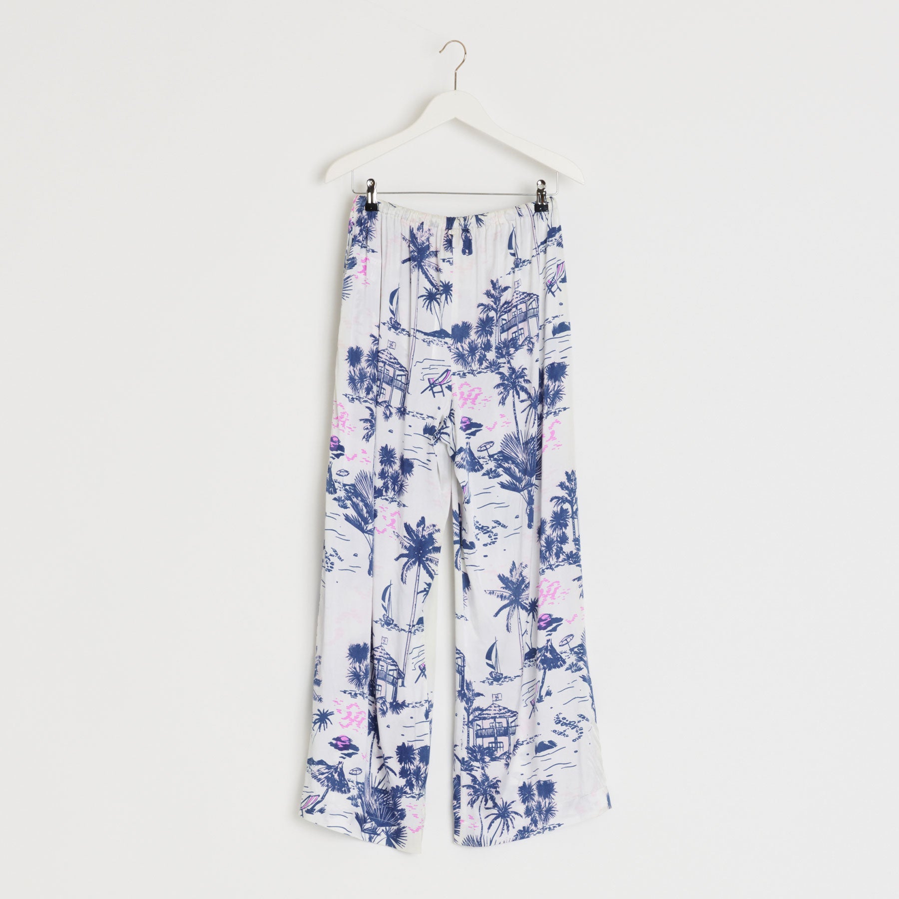 Pants Kutai Beach Club