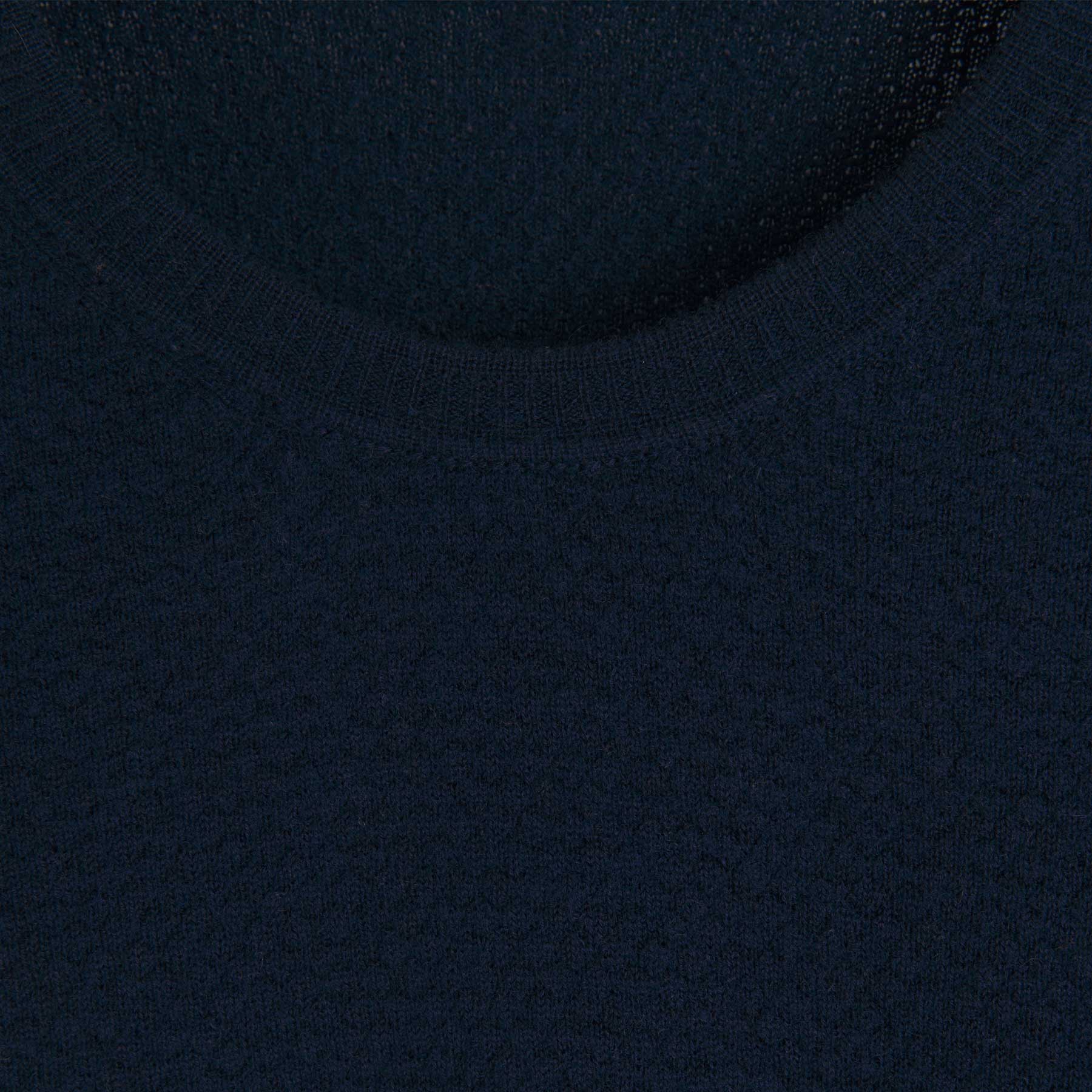 Sweater Bee