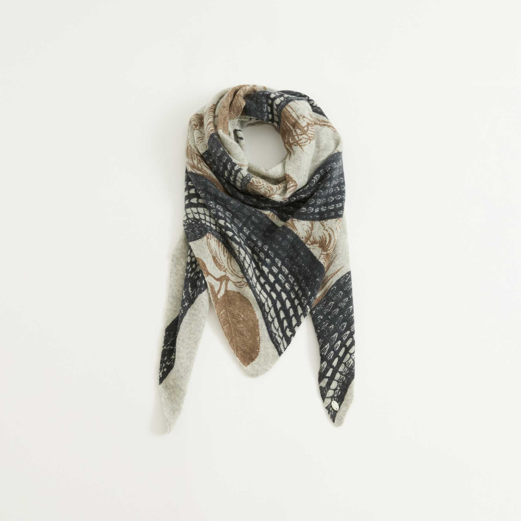 Triangle Knit Scarf Garden Eden