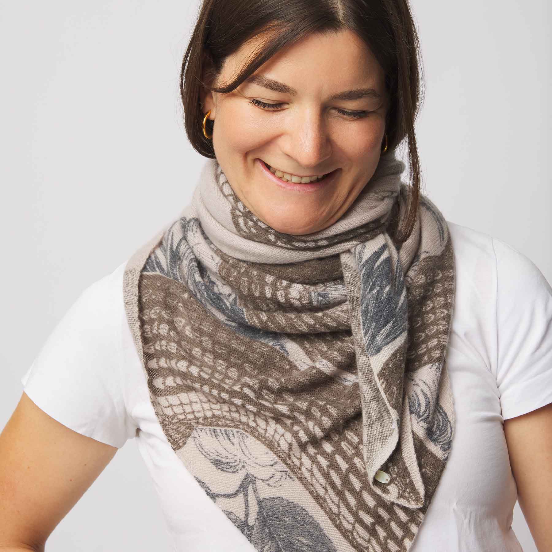 Triangle Knit Scarf Garden Eden