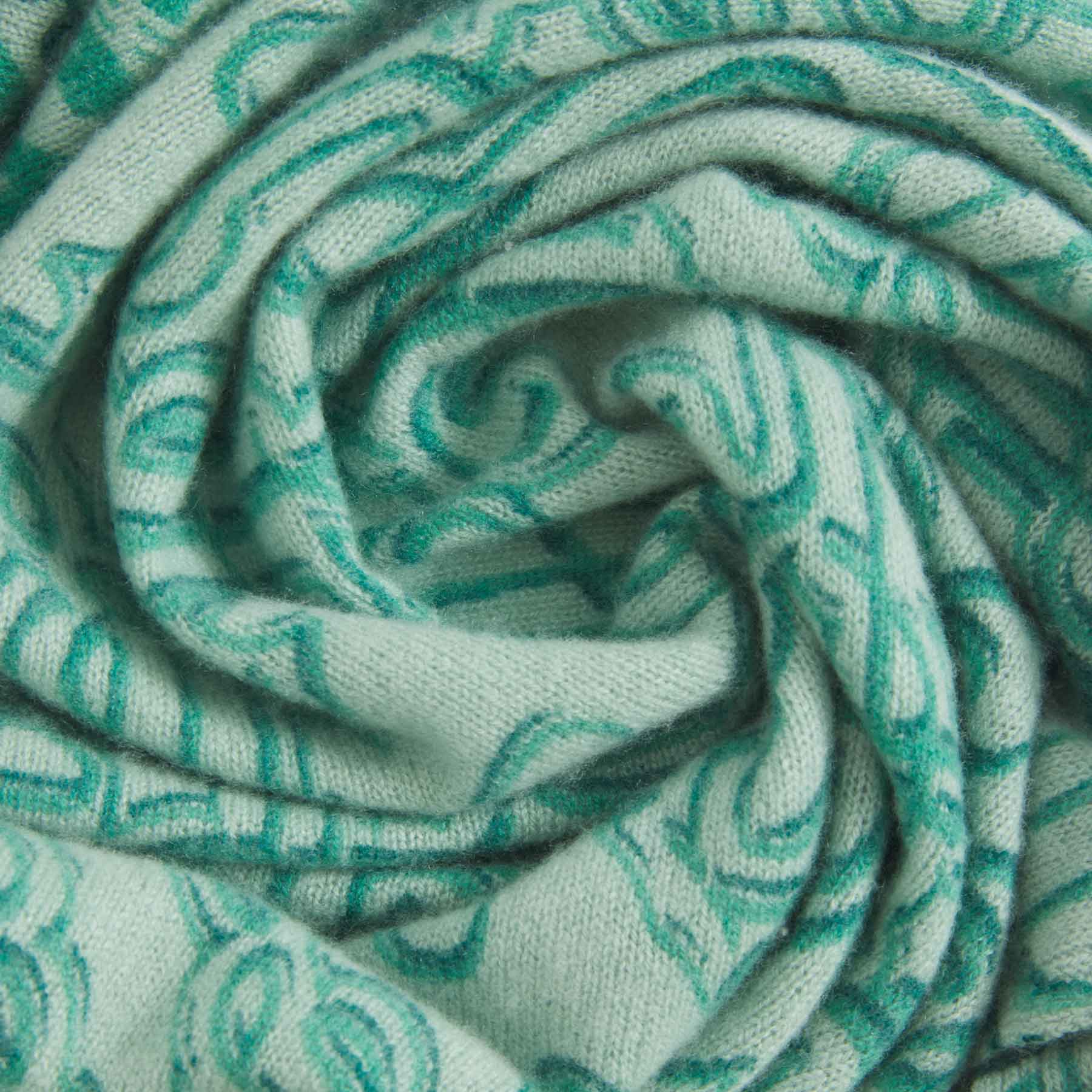 Triangle Knit Scarf Seal