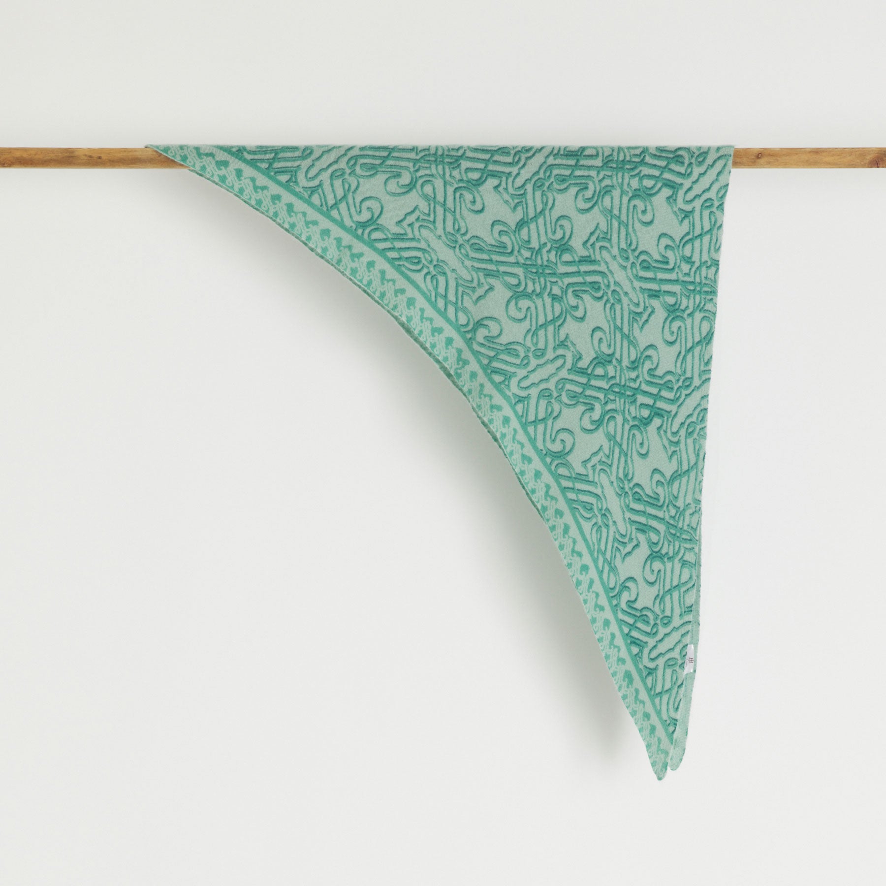 Triangle Knit Scarf Seal
