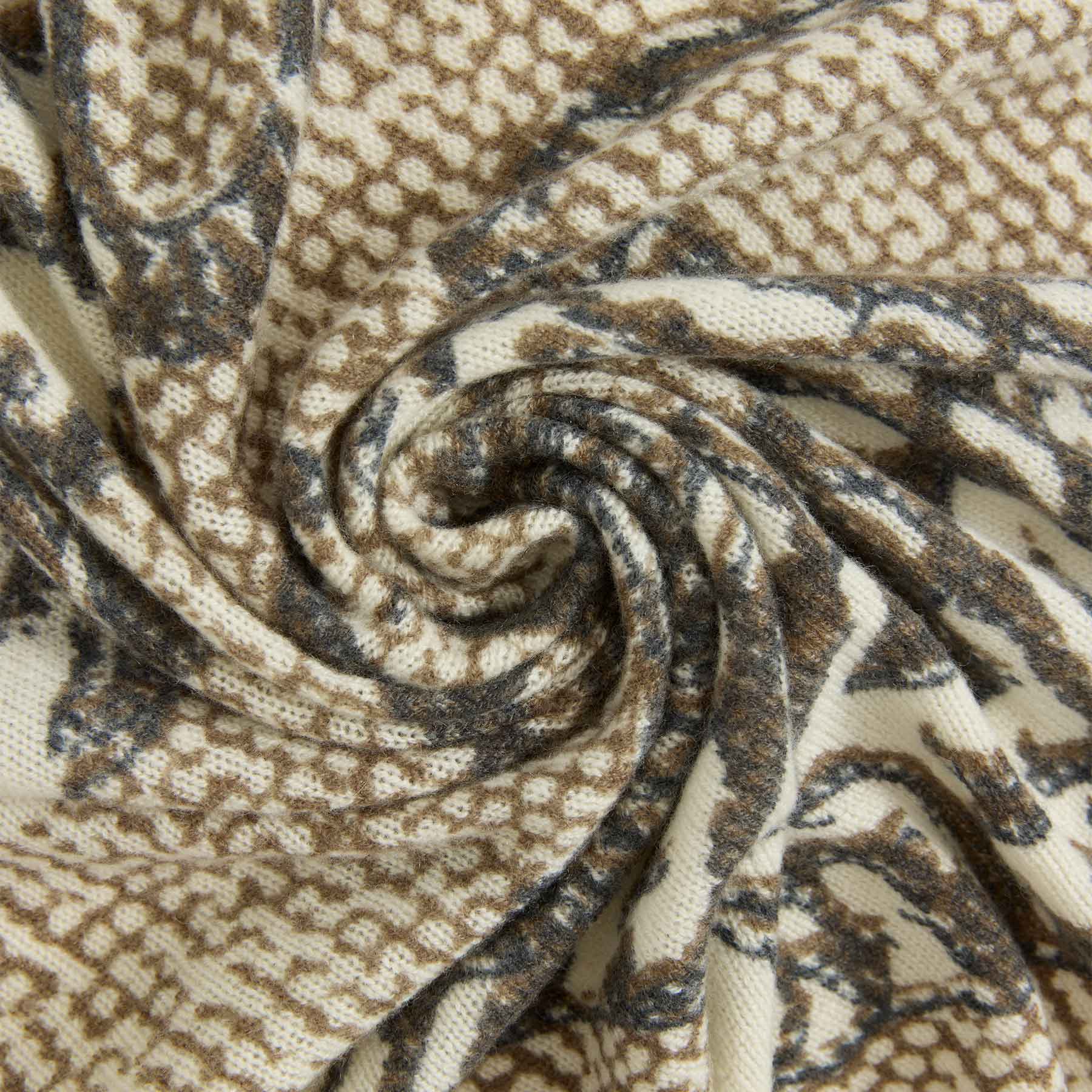Triangle Knit Scarf Oriental