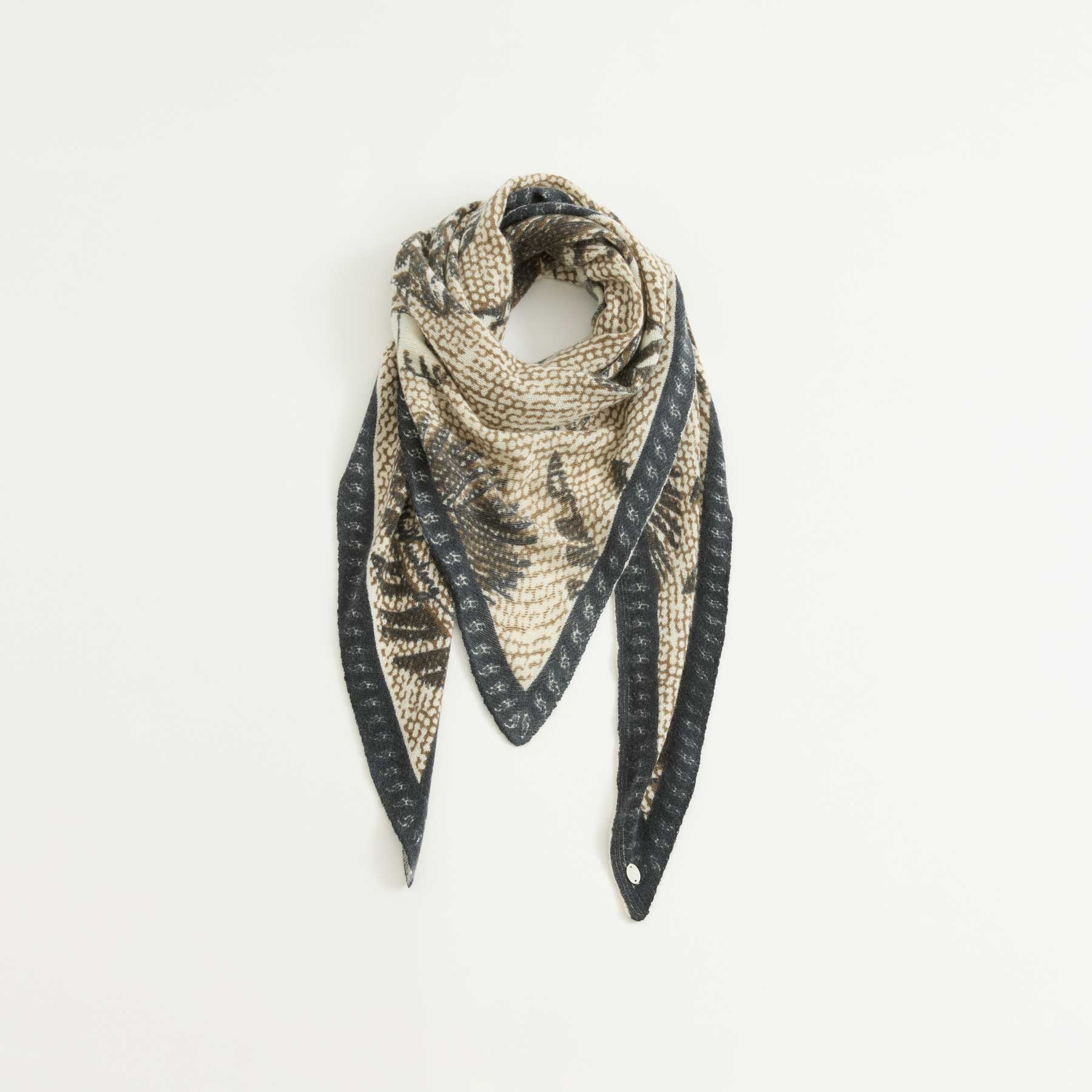 Triangle Knit Scarf Oriental