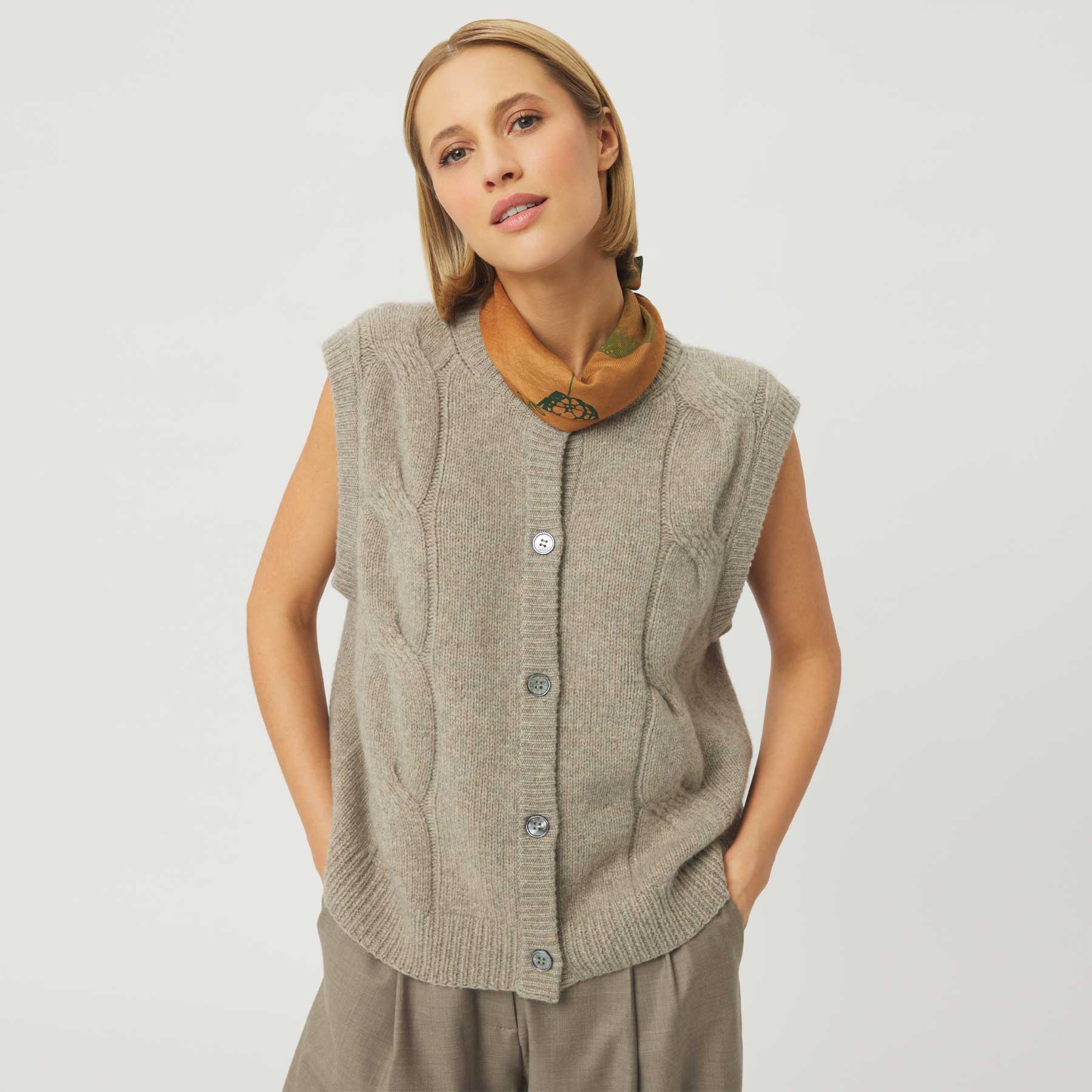 Vest Grace