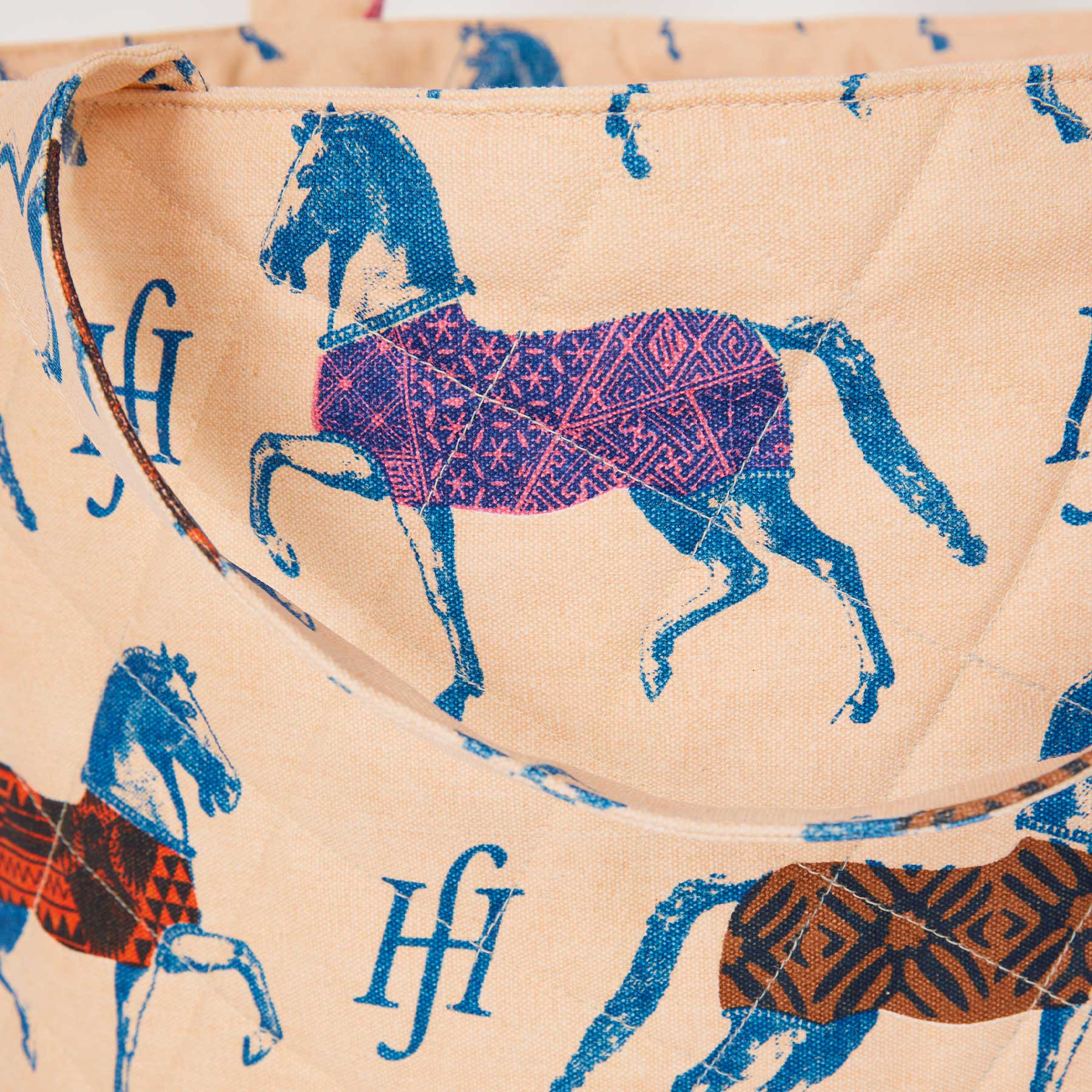 Quilted Big Bag Horse Guard